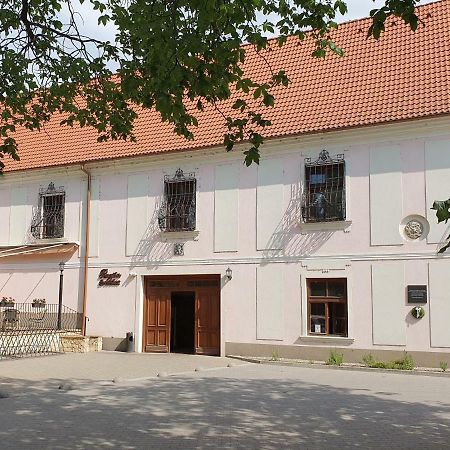 Penzion Sessler *** Trnava Eksteriør bilde